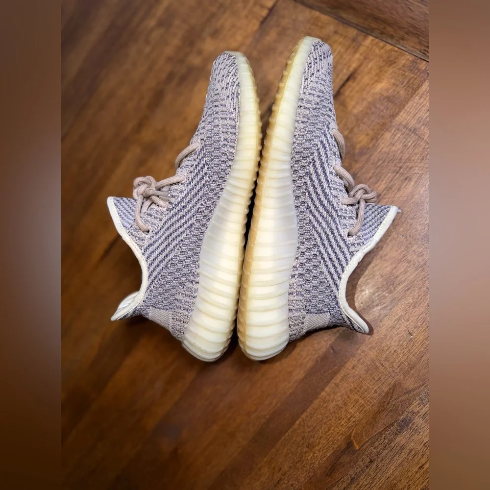 Yeezy x Adidas Boost 350 V2 Ash Pearl Multicolor Knit Fabric Sneakers